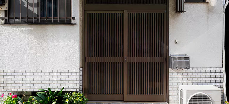 Bifold Louvre Doors in Brownsville, FL
